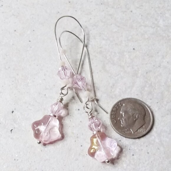 ๐๐๐ 3/$25!!! Calling All Pet Lovers! Cat Dog Pink Paw Print Dangle Earrings - Picture 3 of 7